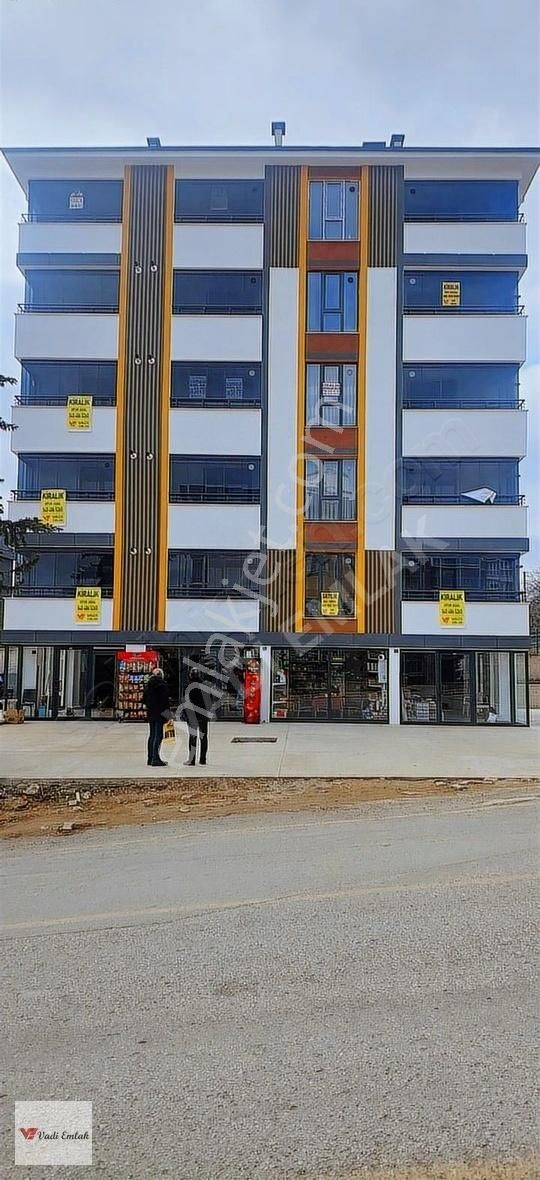 Vadi Emlak'tan Kaşıkçıbağları'nda Full Eşyalı Kiralık 1+1 Daire