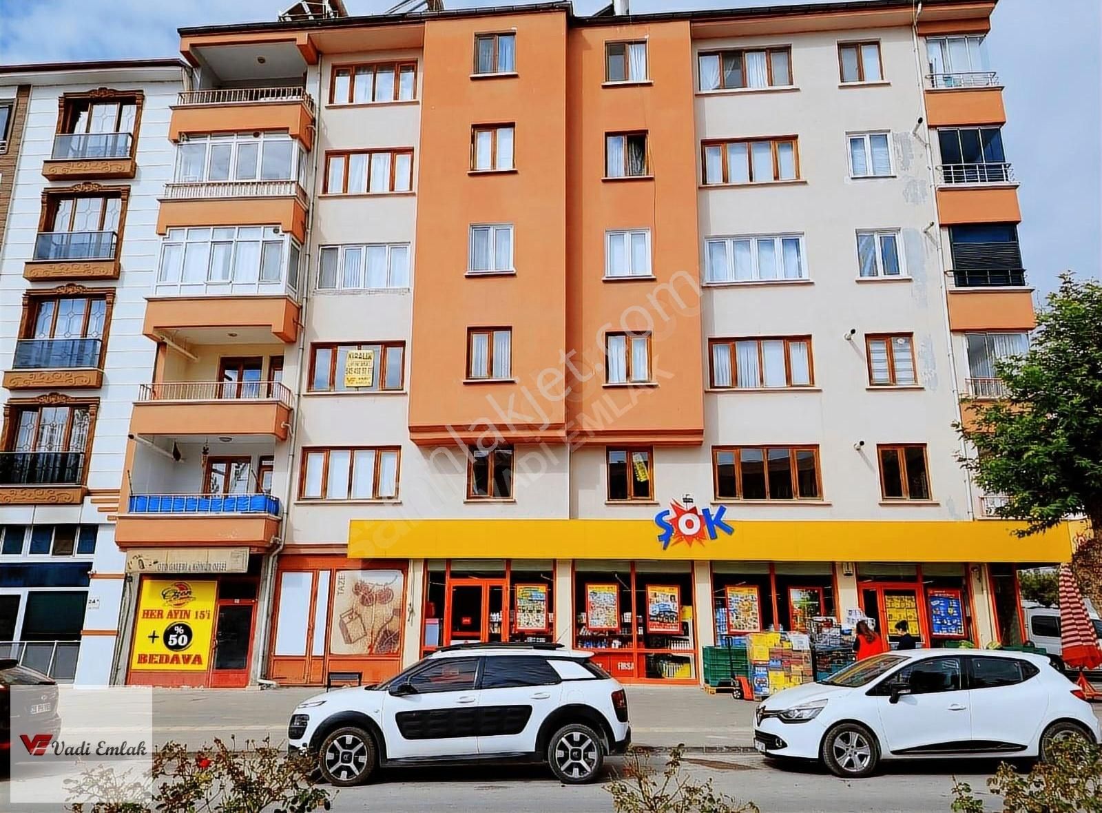 Vadi Emlak'tan T. Özal Bulvarı Üzerinde Kiralık 2+1 Daire
