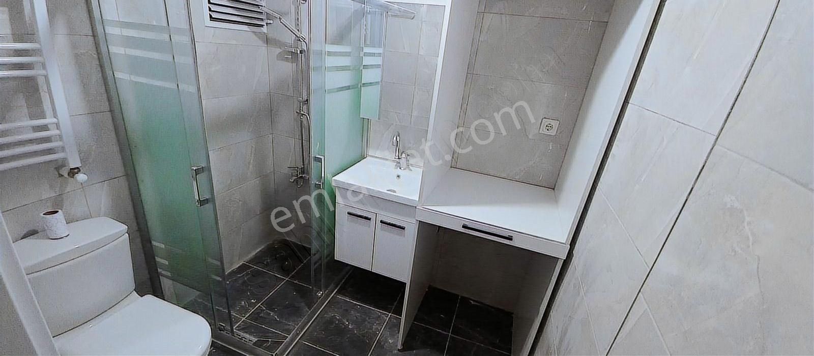 Dikmende Merkezi Konumda,2+l Salon,yapılı,boş,kombili