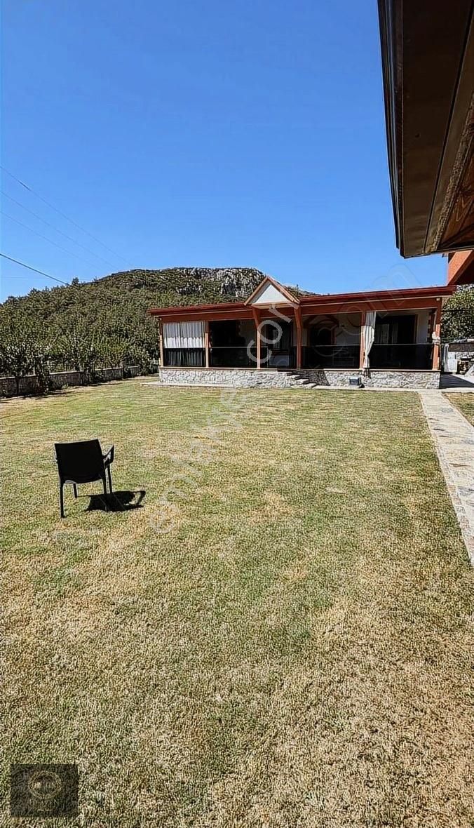 1000 M² Arsa Üzerinde Prestijli Huzur 3+1 Tek Müstakil Ev - Görsel 13