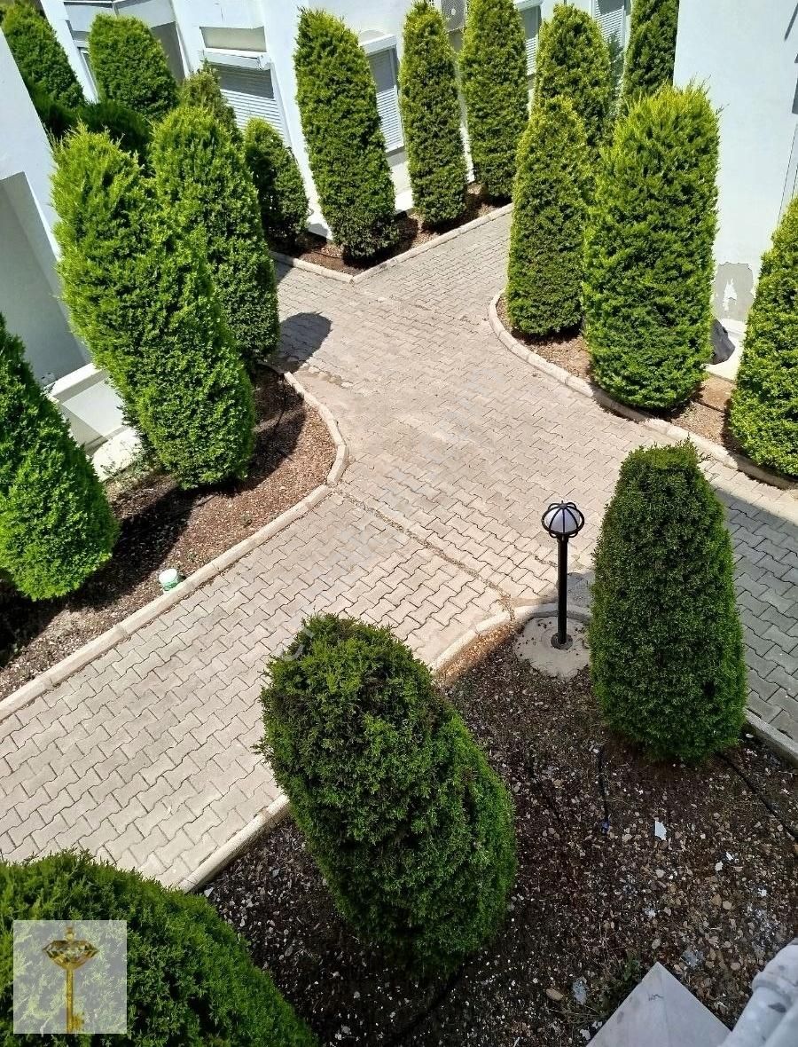 Güvenlikli Lüks Sitede 2+1 Balkonlu Daire