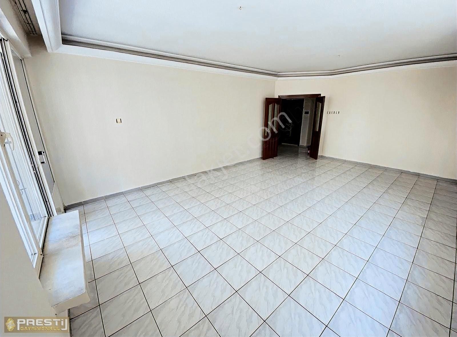Prestijden Pirireiste Millet Bahçesi Yanı Asansörlü Tertemiz 3+1