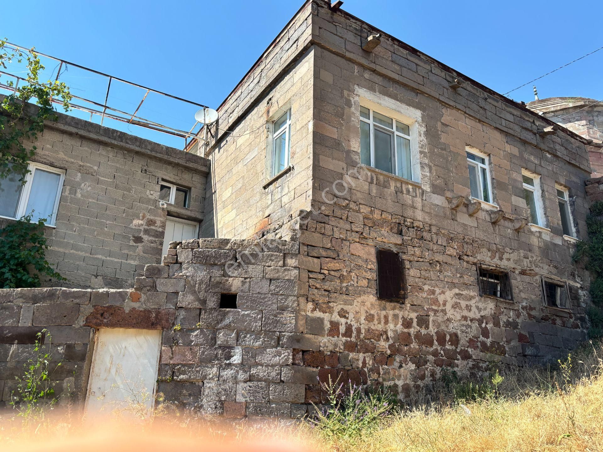 Talas Reşadiye’de Tarihi Köy Evi Satılık