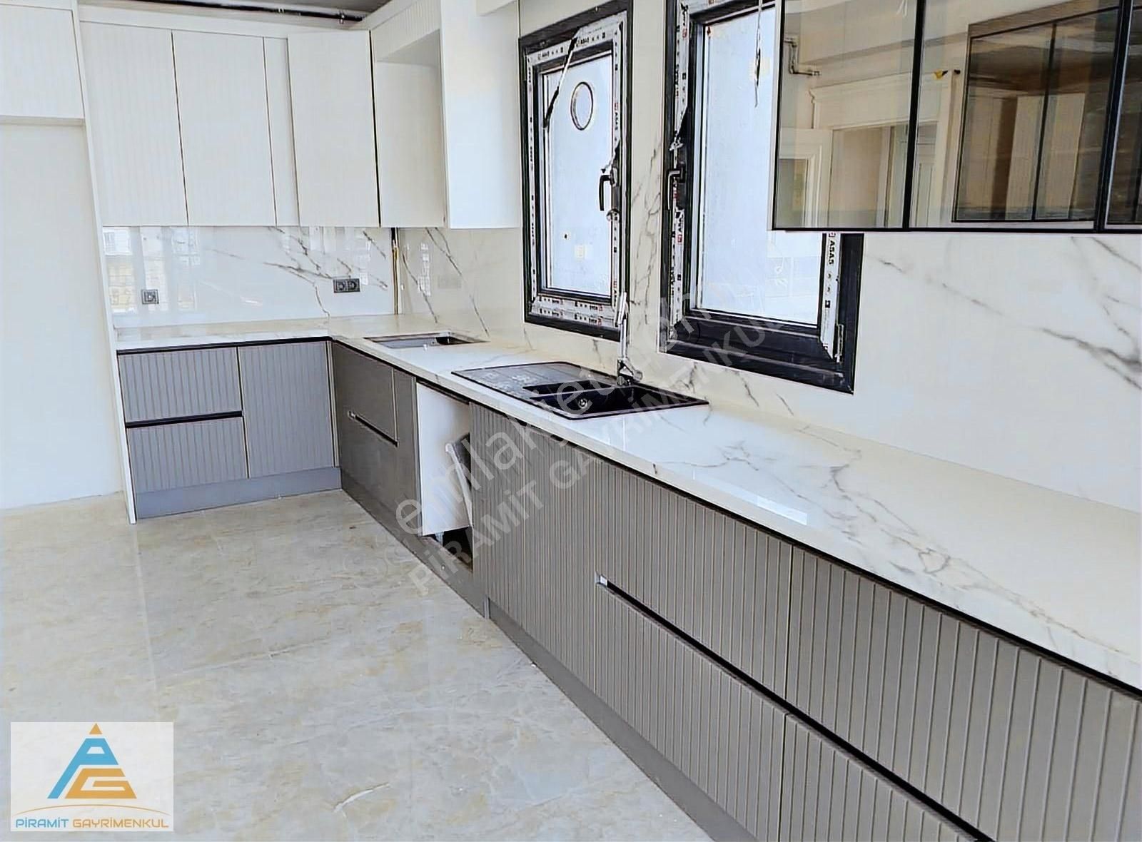 Başakşehir 5.etap Hanedan Konağında (4+1 220m²) Satılık Daire - Görsel 16