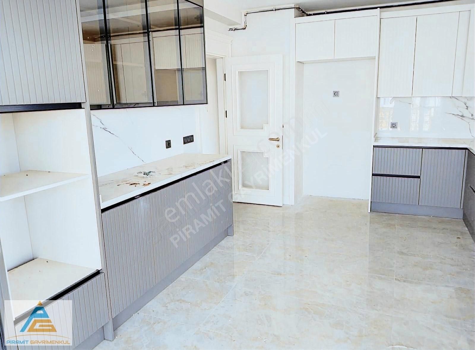 Başakşehir 5.etap Hanedan Konağında (4+1 220m²) Satılık Daire - Görsel 15