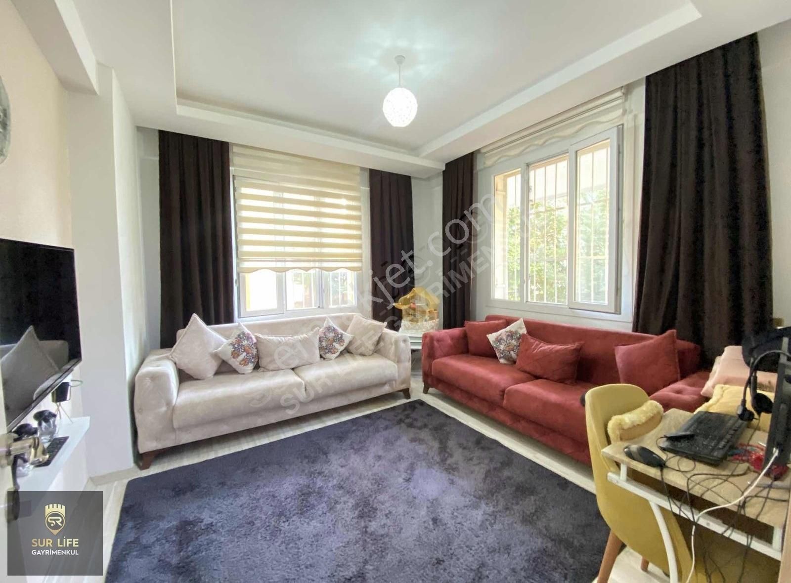 Bağcılar Bölgesi Demet Evler Civarı Satılık Masrafsız 2+1 Daire
