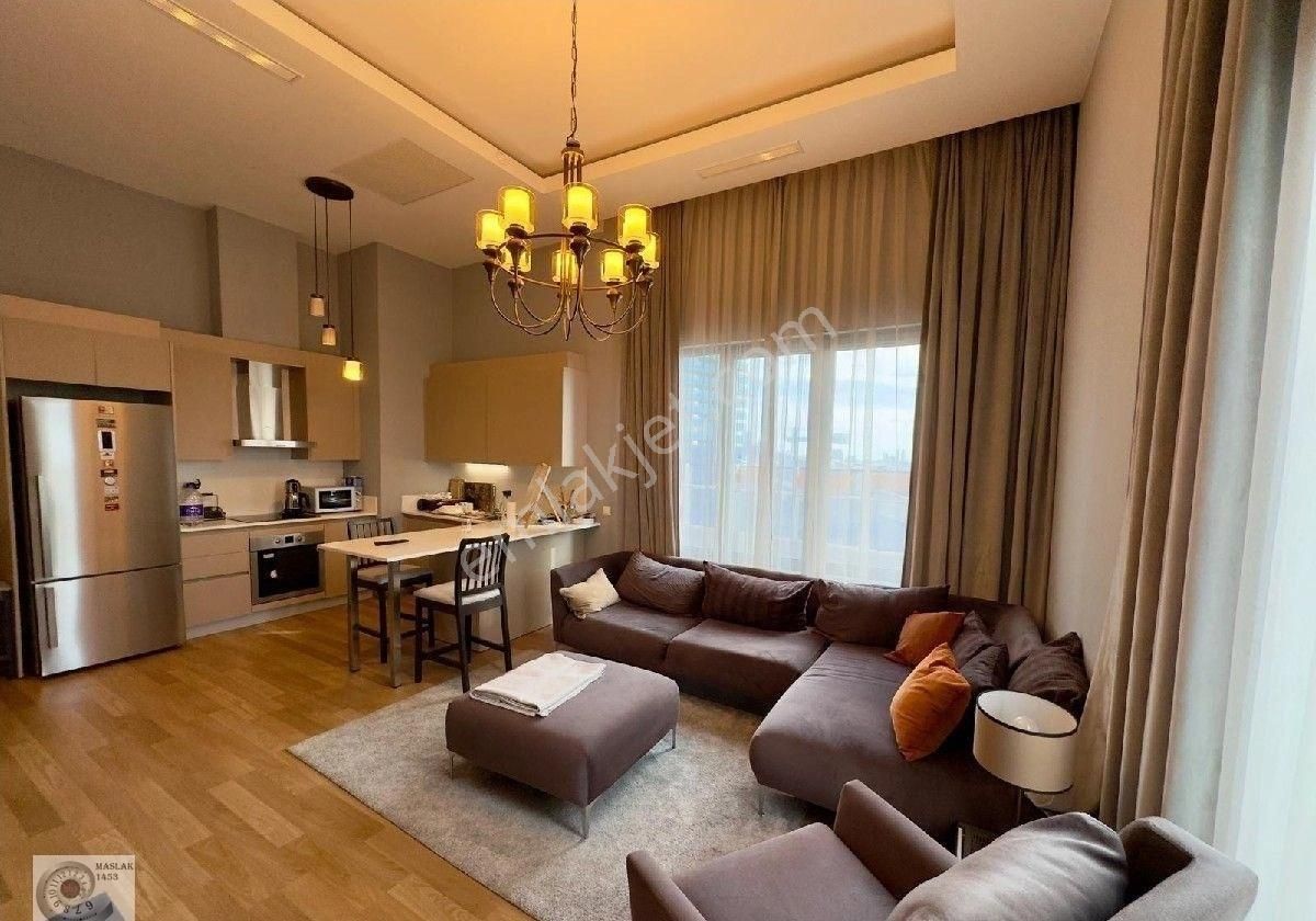 Ağaoğlu Maslak 1453'te Satılık 1+1 Nadir Bulunur Çift Cephe Loft Daire