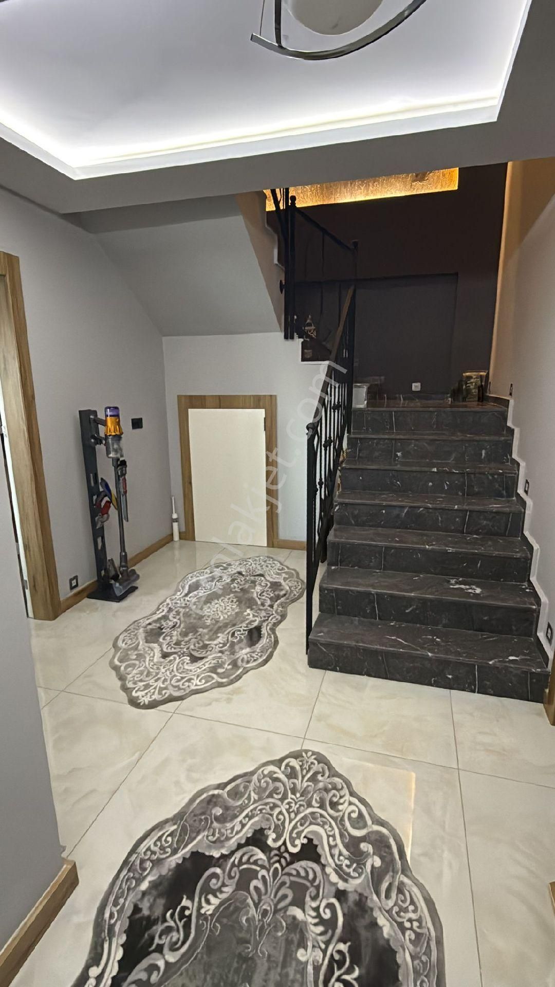 Edremit Cennetayağı Kartal Villaları 3+1 Lüks Satılık Villa - Görsel 8