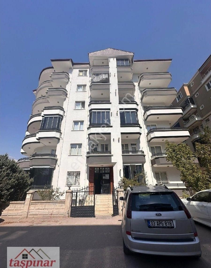 Taşpınar Gayrimenkulden Satılık cumartesi Pazarı Arkası 3+1 Önü Açık Daireasansörlü 