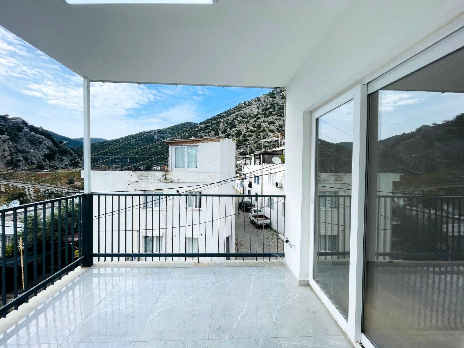 Konacık'ta 3+1 Kaloriferli Krediye Uygun Sıfır Daire - Görsel 23