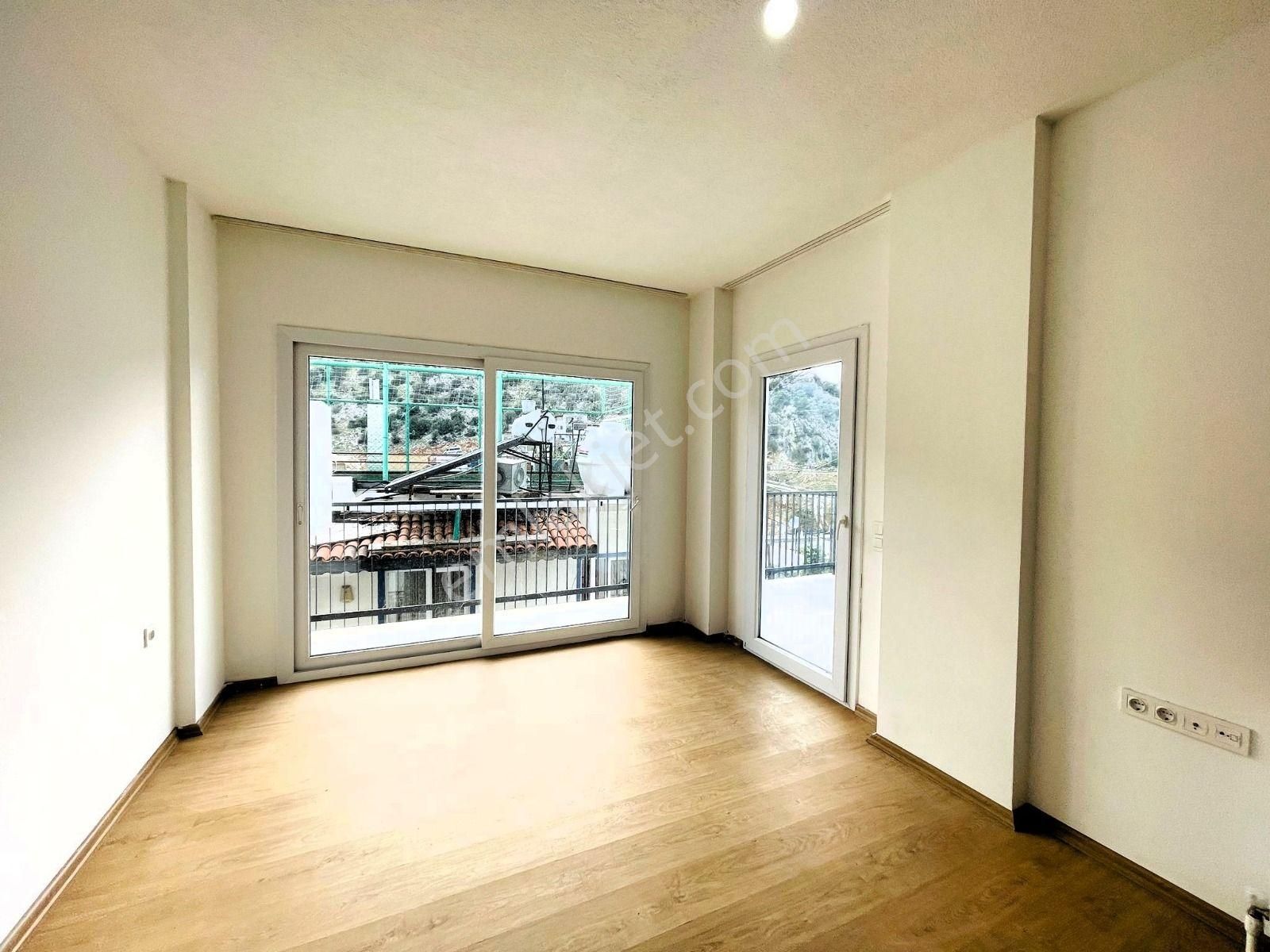 Konacık'ta 3+1 Kaloriferli Krediye Uygun Sıfır Daire - Görsel 10