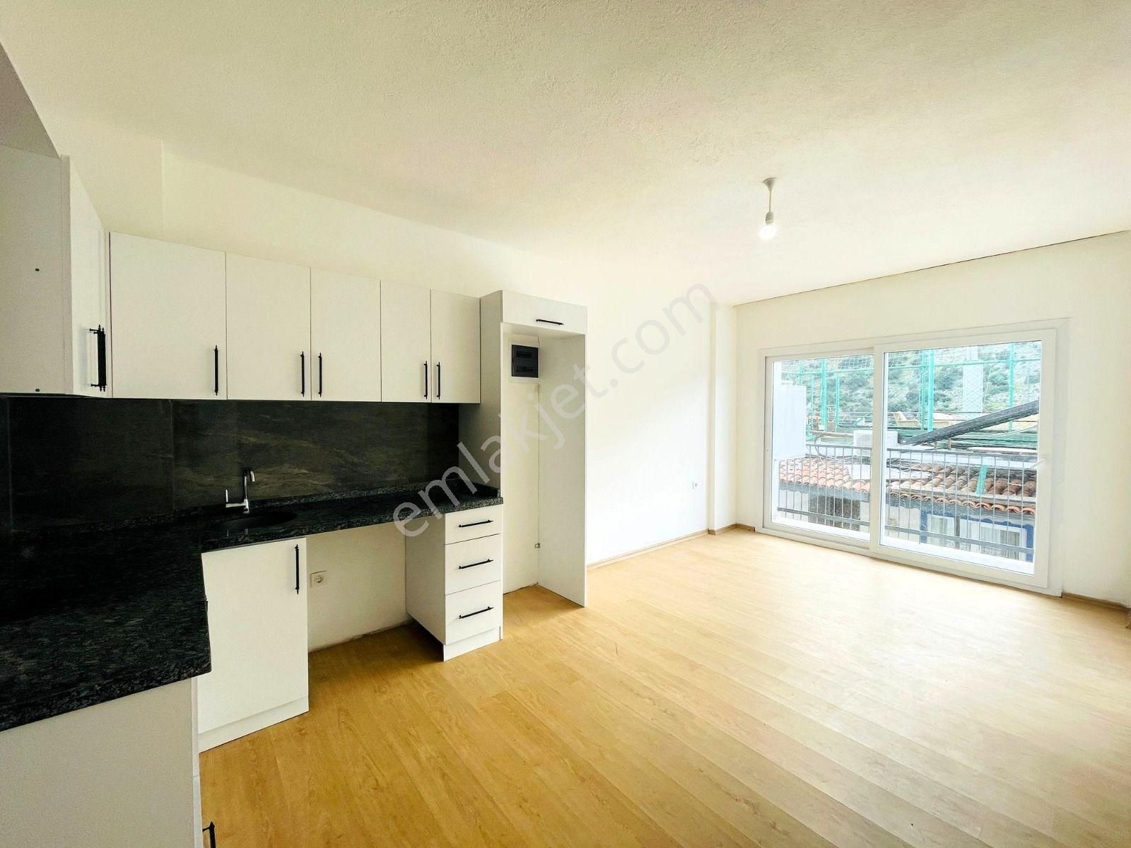 Konacık'ta 3+1 Kaloriferli Krediye Uygun Sıfır Daire - Görsel 13