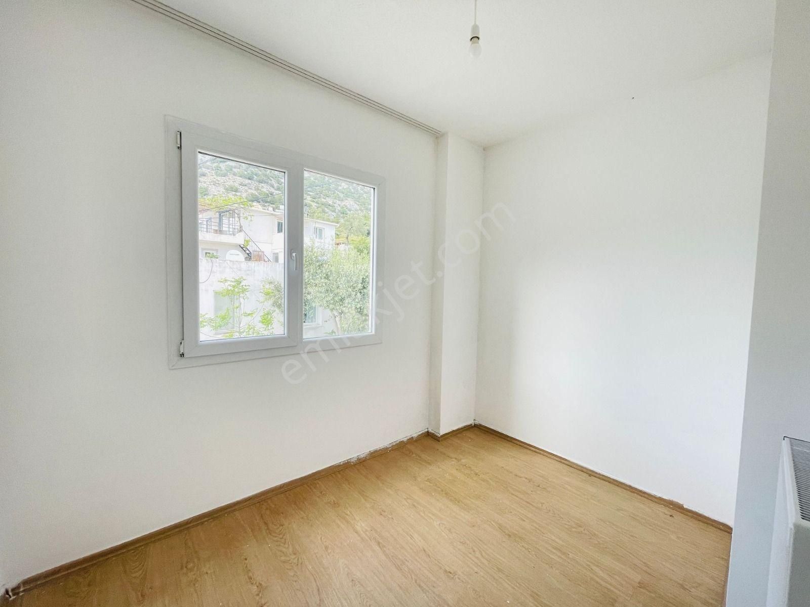 Konacık'ta 3+1 Kaloriferli Krediye Uygun Sıfır Daire - Görsel 17