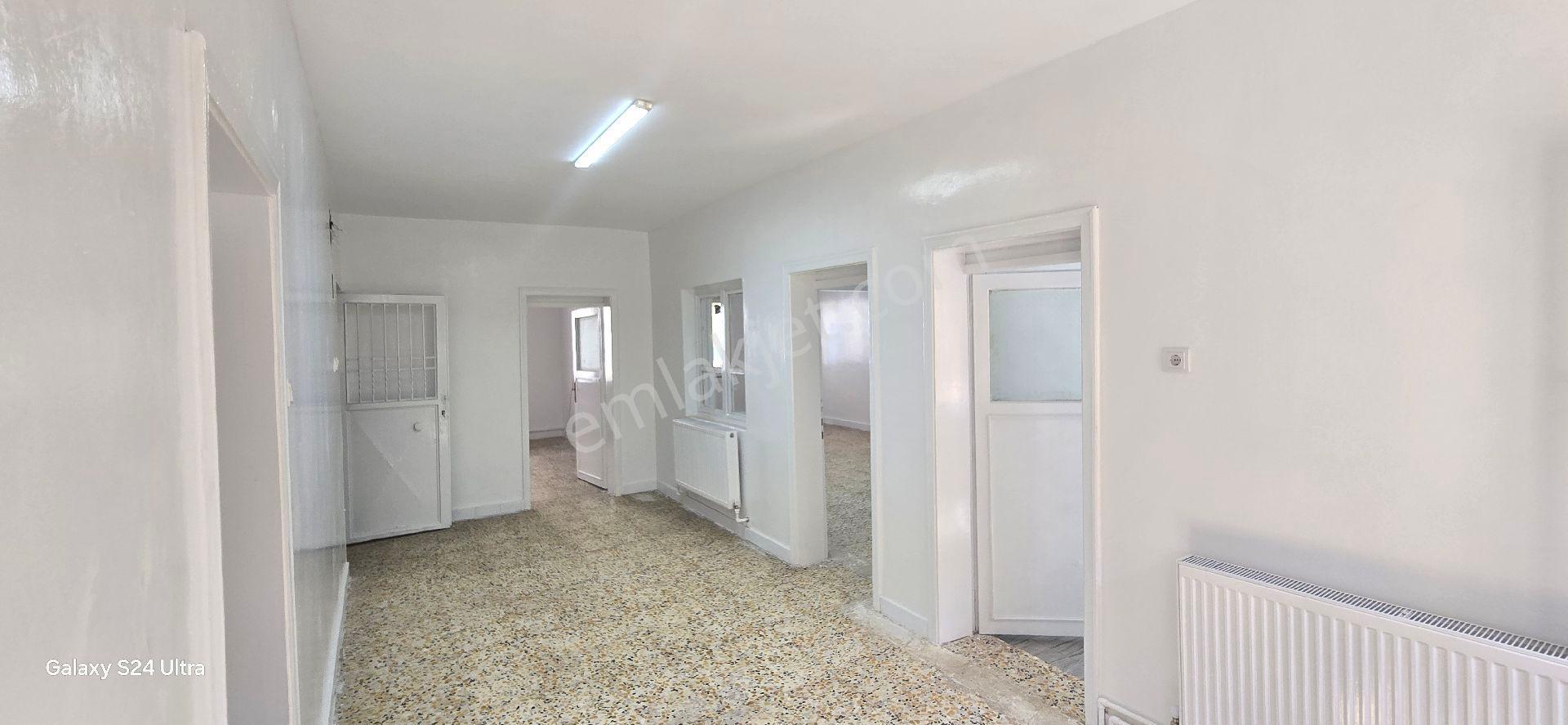 Dumlupınar Satılık Müstakil Ev Geniş İki Katlı - Görsel 32