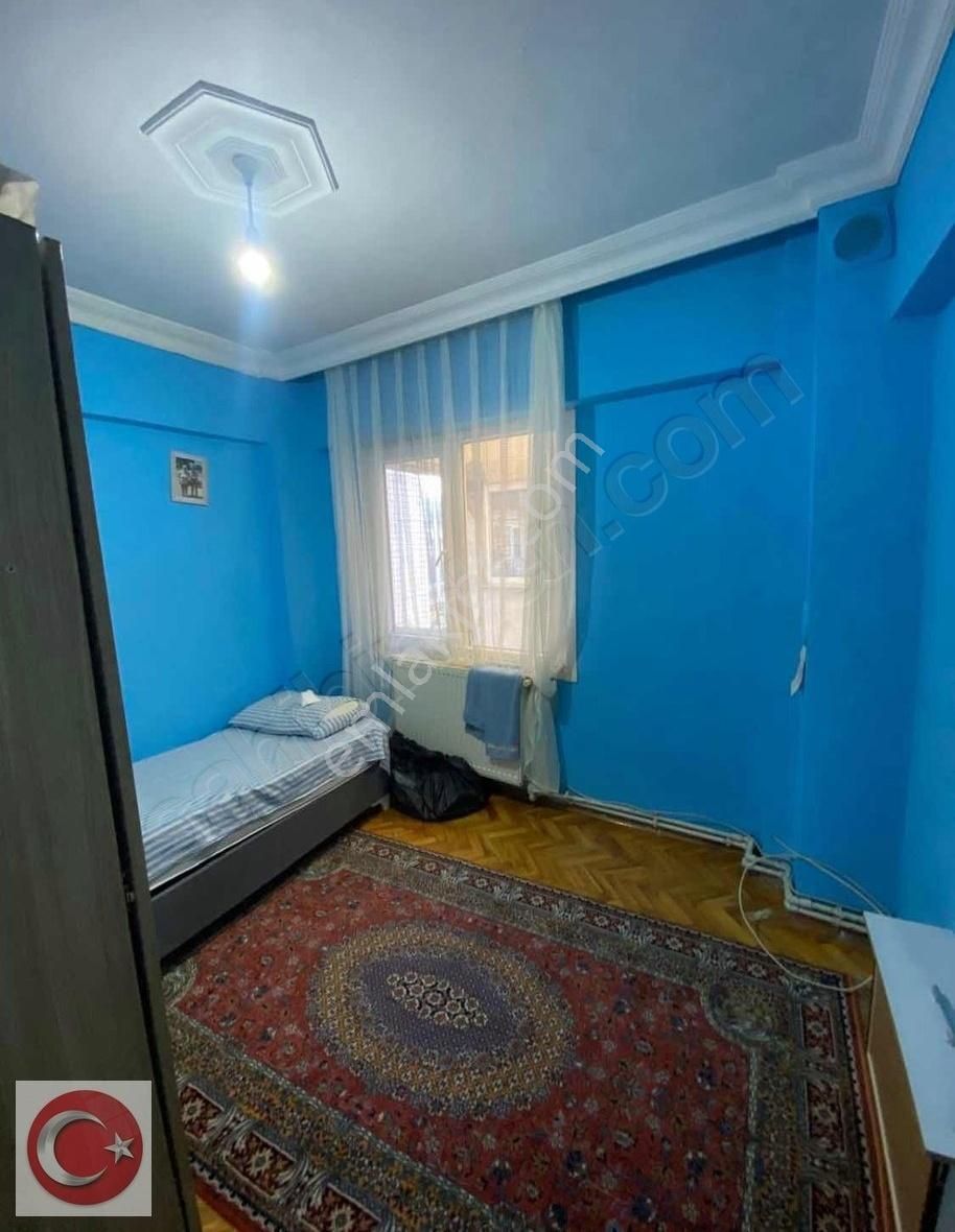 Yalova Atatürk İlokulu Arkası Merkezde Satılık 3+1 Eşyalı Daire - Görsel 2