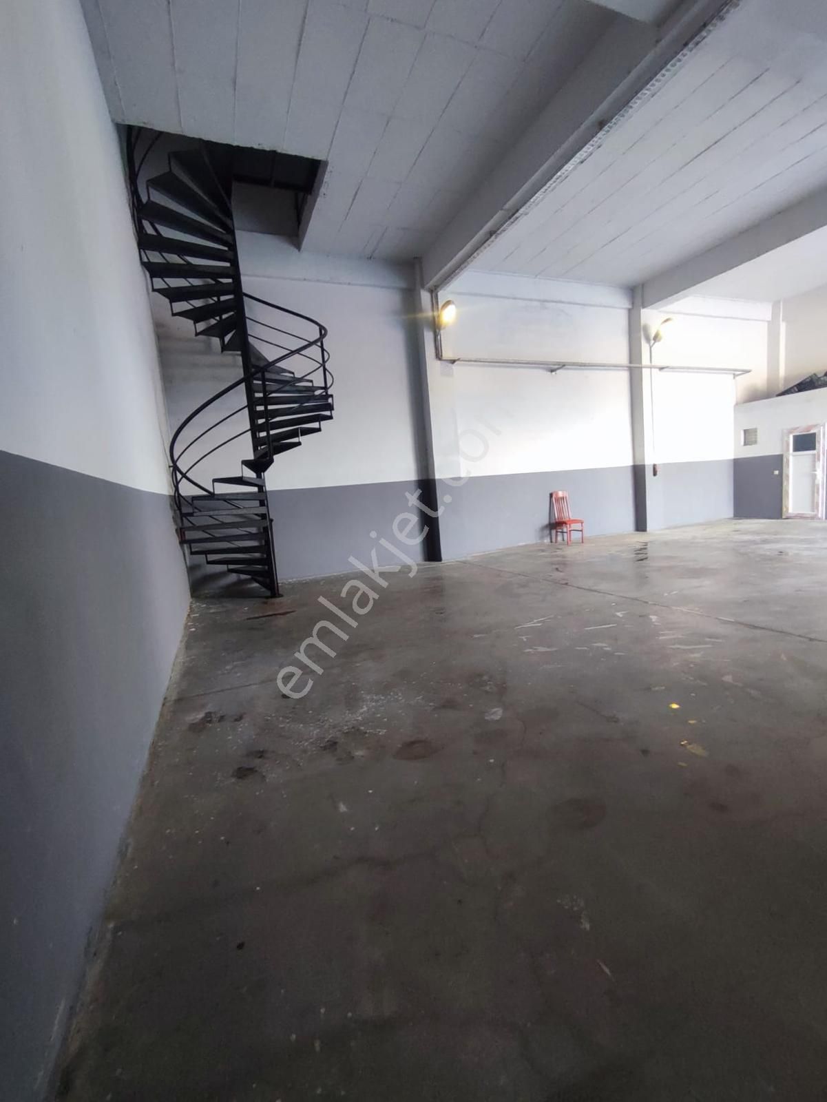 Zorlu Gayrimenkul'den Ticari Site İçerisinde Merkezinde 140+70 Kiralık İşyeri - Görsel 12