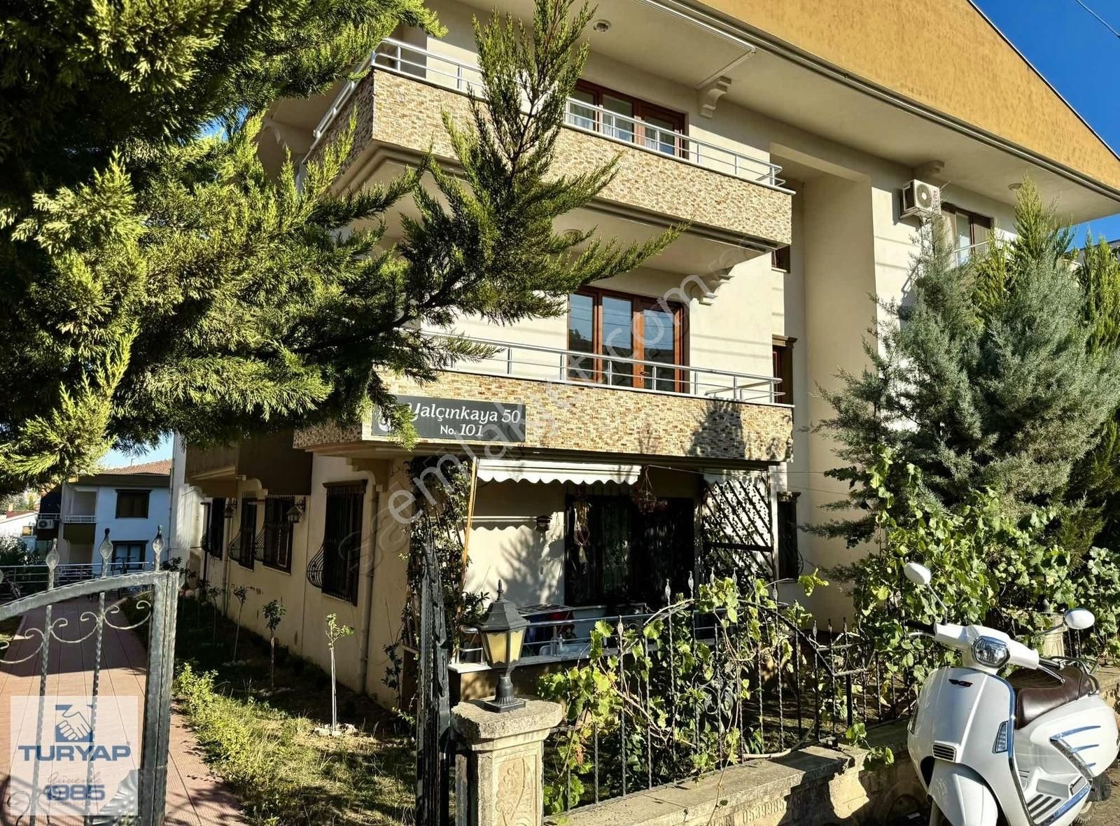 Turyap Yusuftan Yalova Adnan Mendereste 3+1 Arakat Kiralık Daire