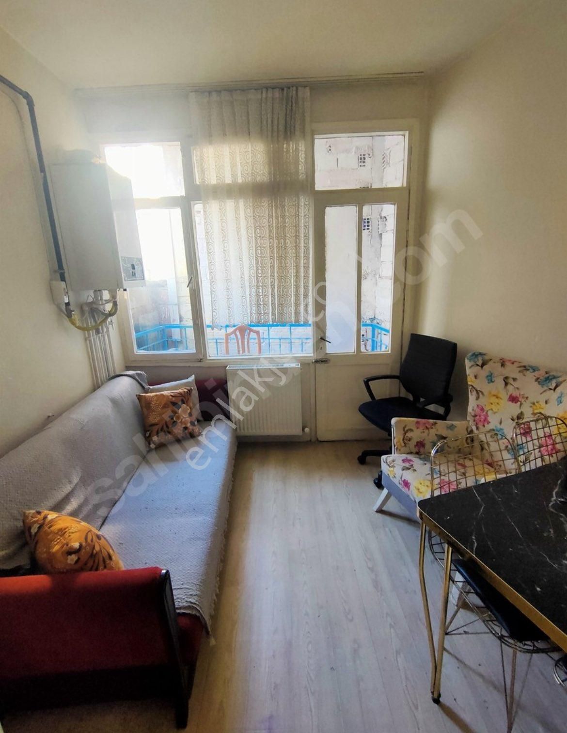 Ordu Caddesinin Dibi 2+1 Eşyalı/eşyasız Doğalgazlı Kiralık Daire