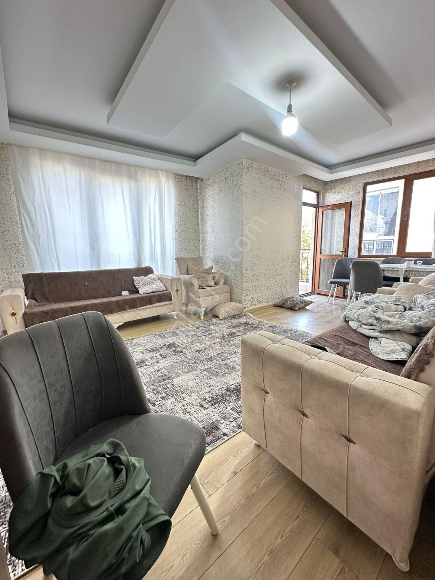 Esenyurt Balıkyolu Mahallesi 2+1 110 M2 2.kat Full Eşyalı Kiralık Daire Asansörlü Yeni Bina Balkonlu