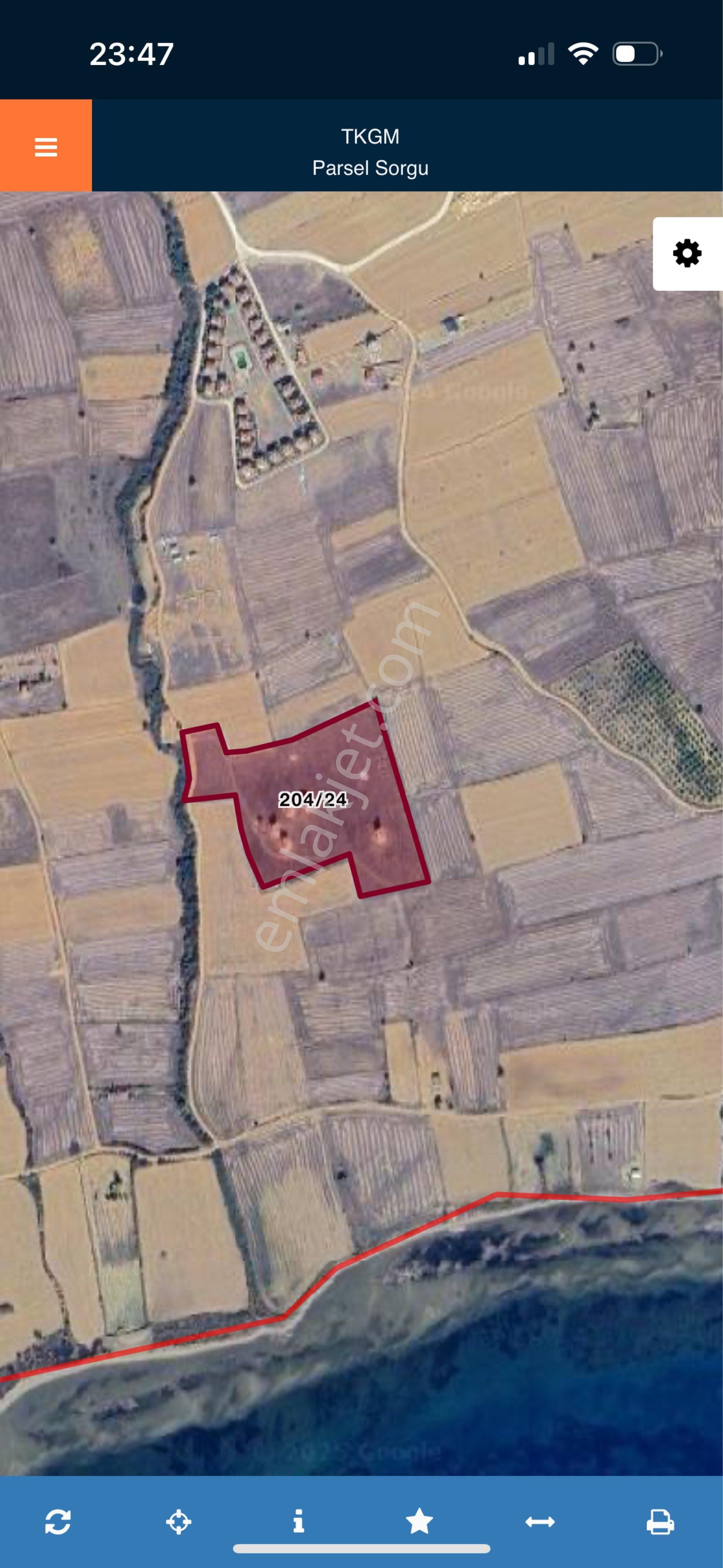 Seçil Bora’dan Parsel