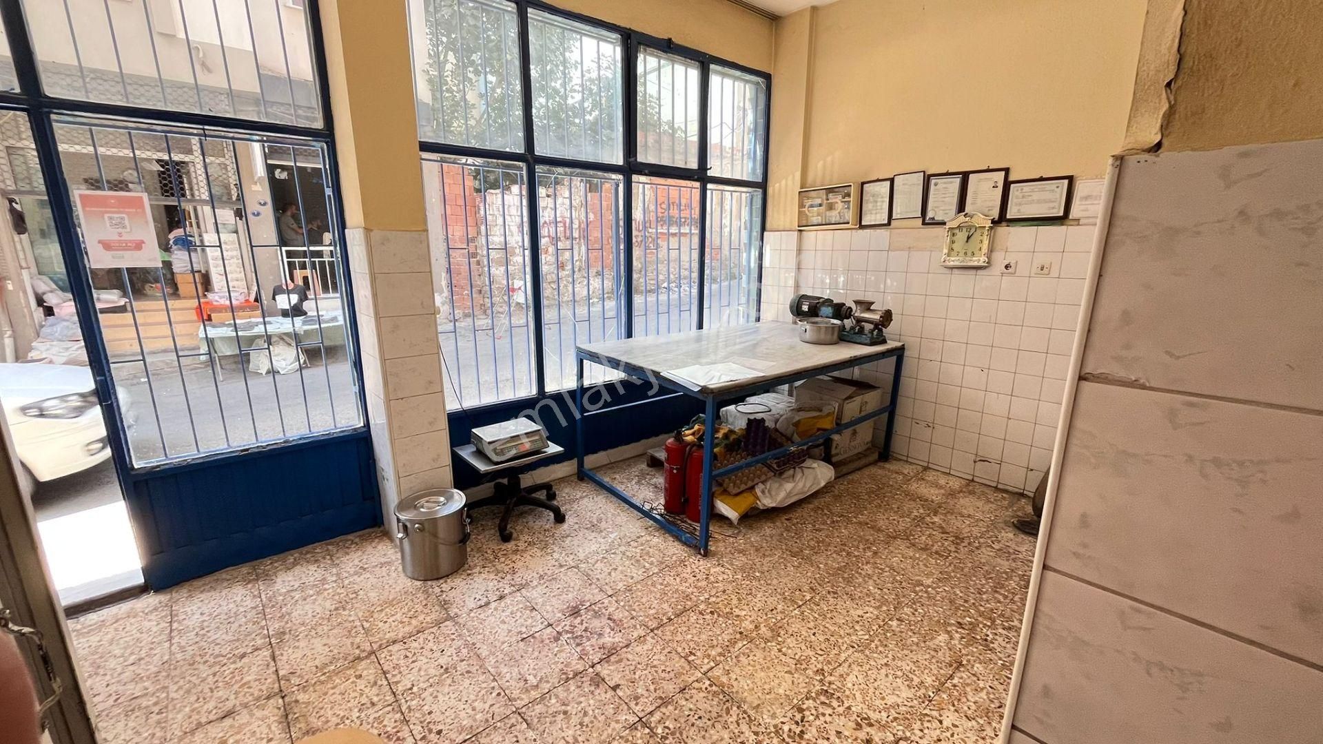 Karabağlar Bozyaka Kapalı Pazar Yakını Satılık Karafırınlı Dükkan - Görsel 13