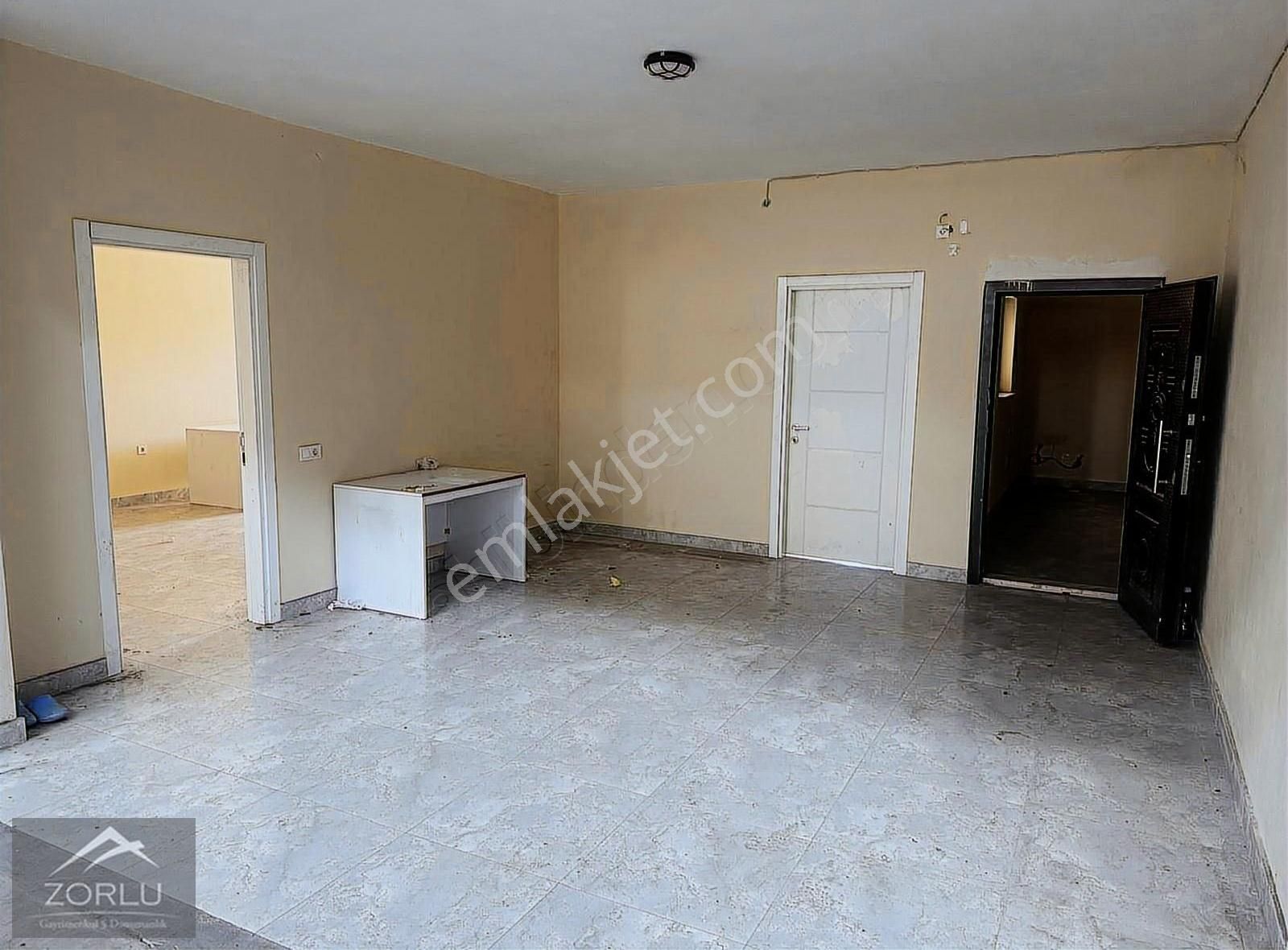 Zorlu Gayrimenkul'den Güzelevler Mah'de 1750m2 Kiralık Depo - Görsel 12