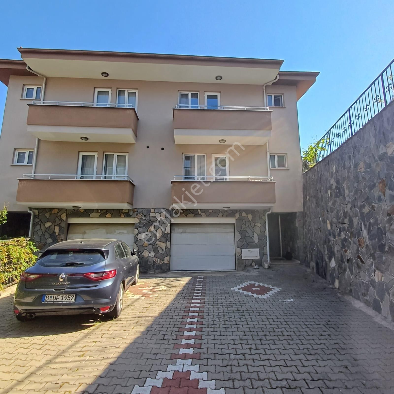 Altınoluk Butik Sitede Deniz Manzaralı 5+1 Müstakil Villa – Acil Satılık Kelepir Fiyatına Villa .