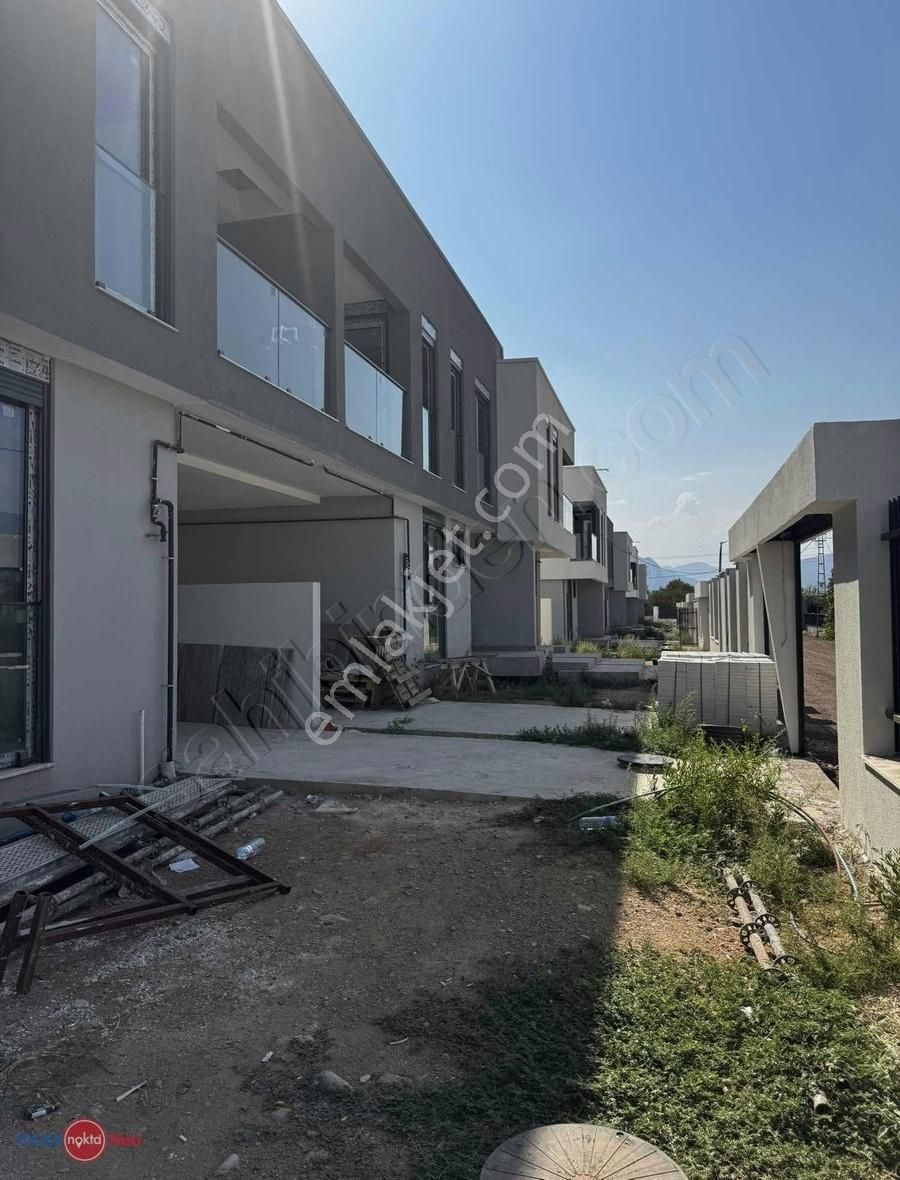 Döşemealtı En Güzel Konumda Lüx Satılık Villa - Görsel 8