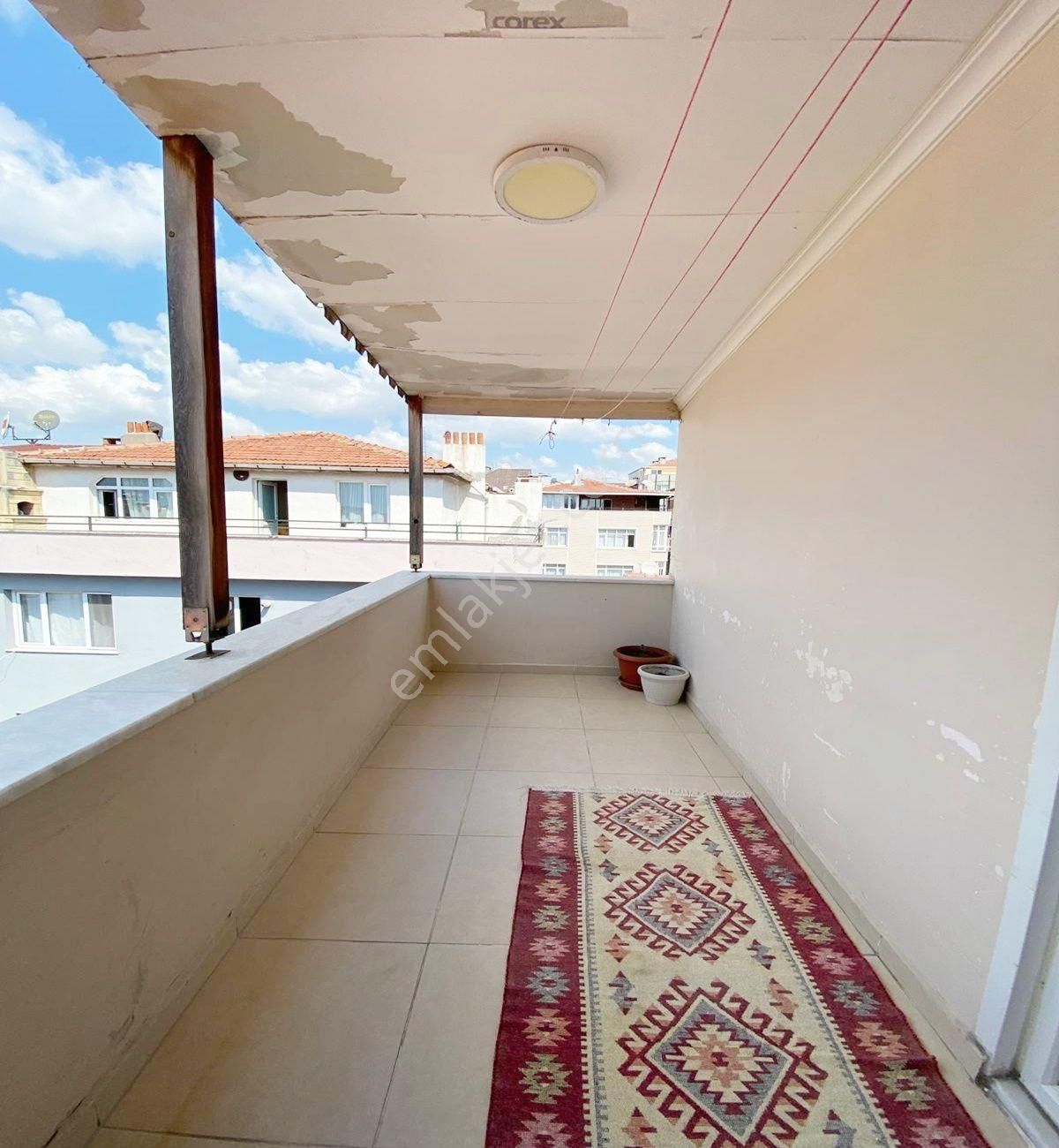 Avcılar Cihangirde Kaymakamlığa Yakın 3+1 Kullanışlı Satılık - Görsel 4