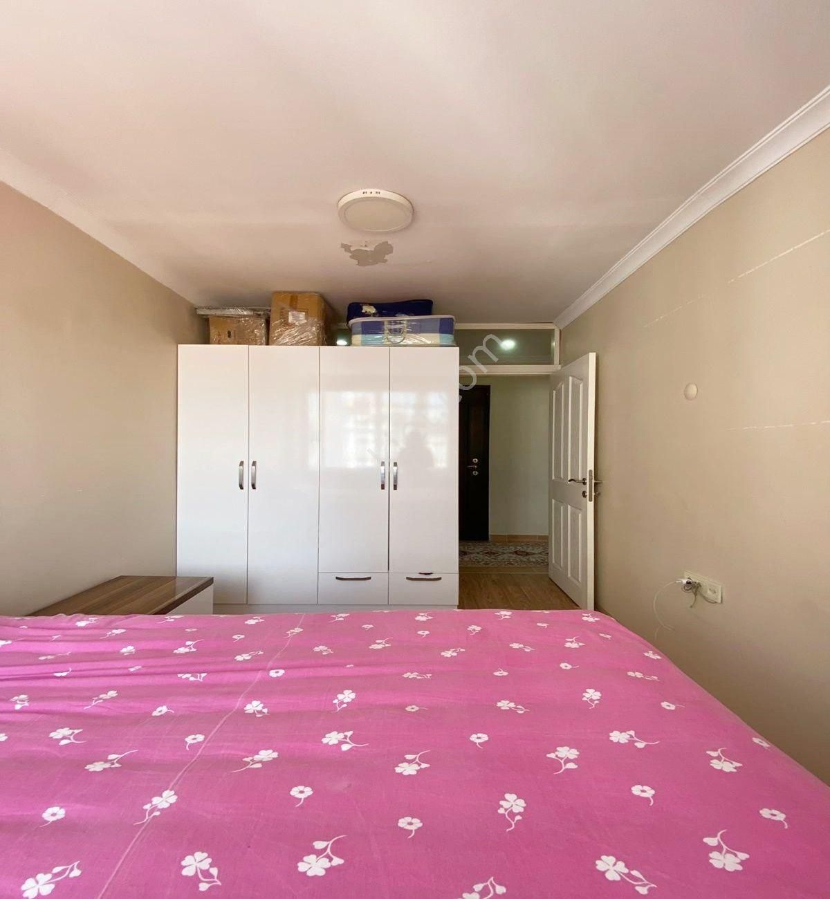 Avcılar Cihangirde Kaymakamlığa Yakın 3+1 Kullanışlı Satılık - Görsel 13