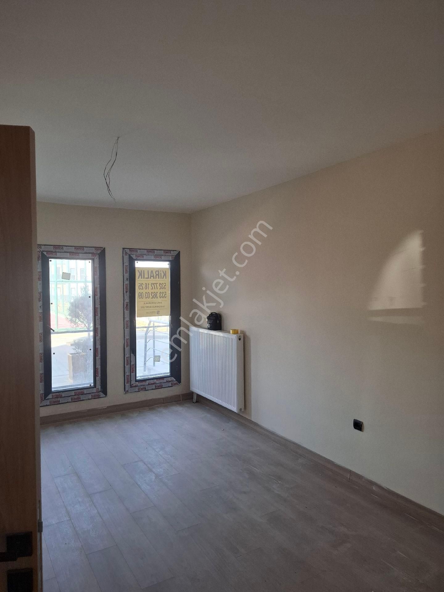Akra Gayrimenkul'den İlimtepe Toki 1.etapta Kiralık 2+1 Konbili Daire