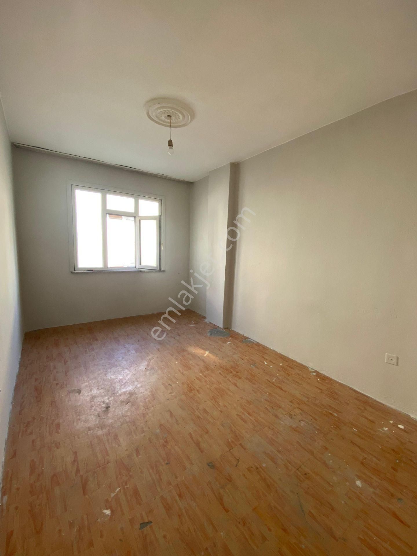 İsmetpaşa Mah 2+1 85m2 Kiralık 2.kat Daire