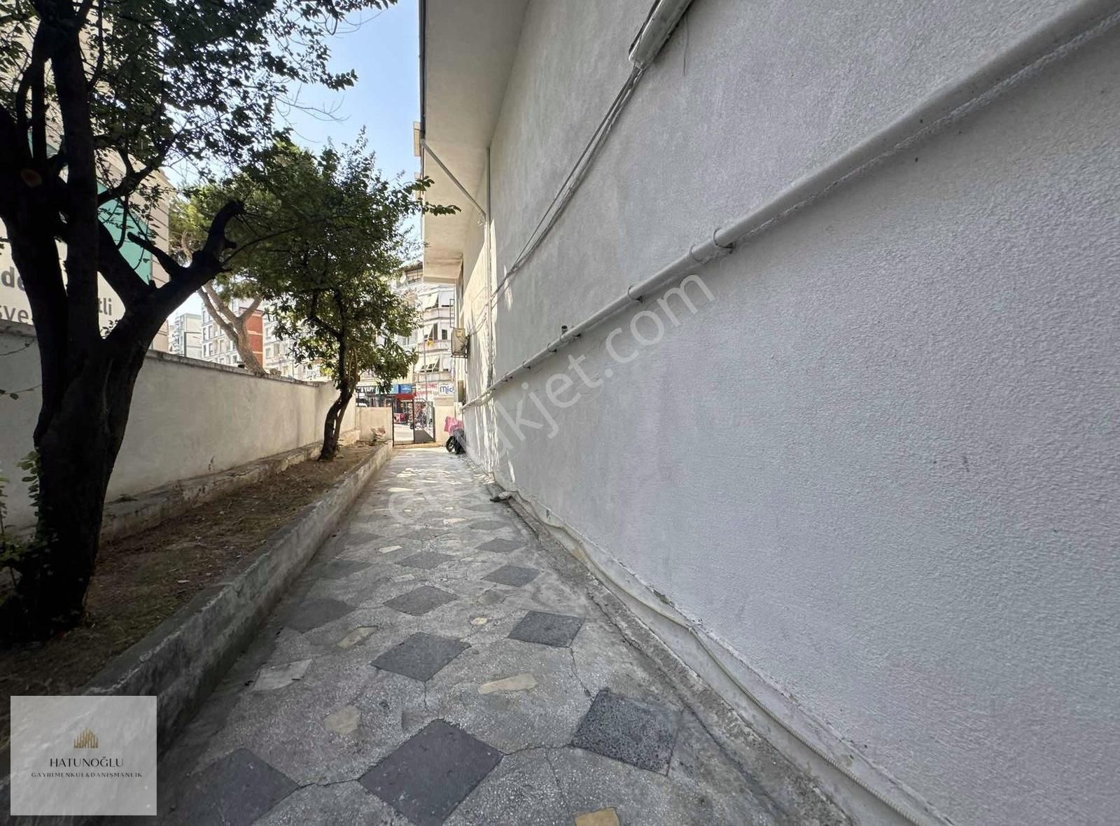 Hatunoğlu'ndan Satılık Aliağa Merkez'de 3+1 Ara Kat Daire