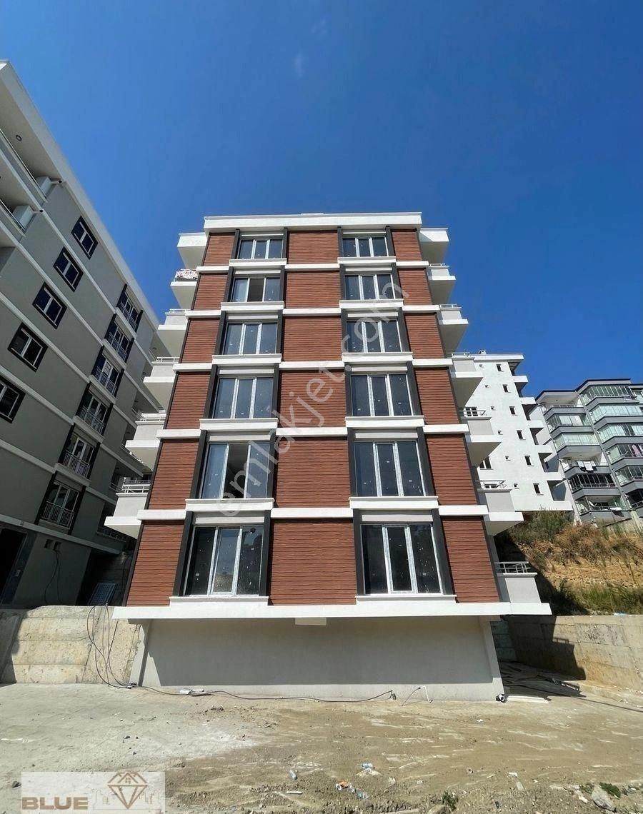 Körfezde Tramvaya Yakın Yatırımlık 1+1 Ön Cephe Daire