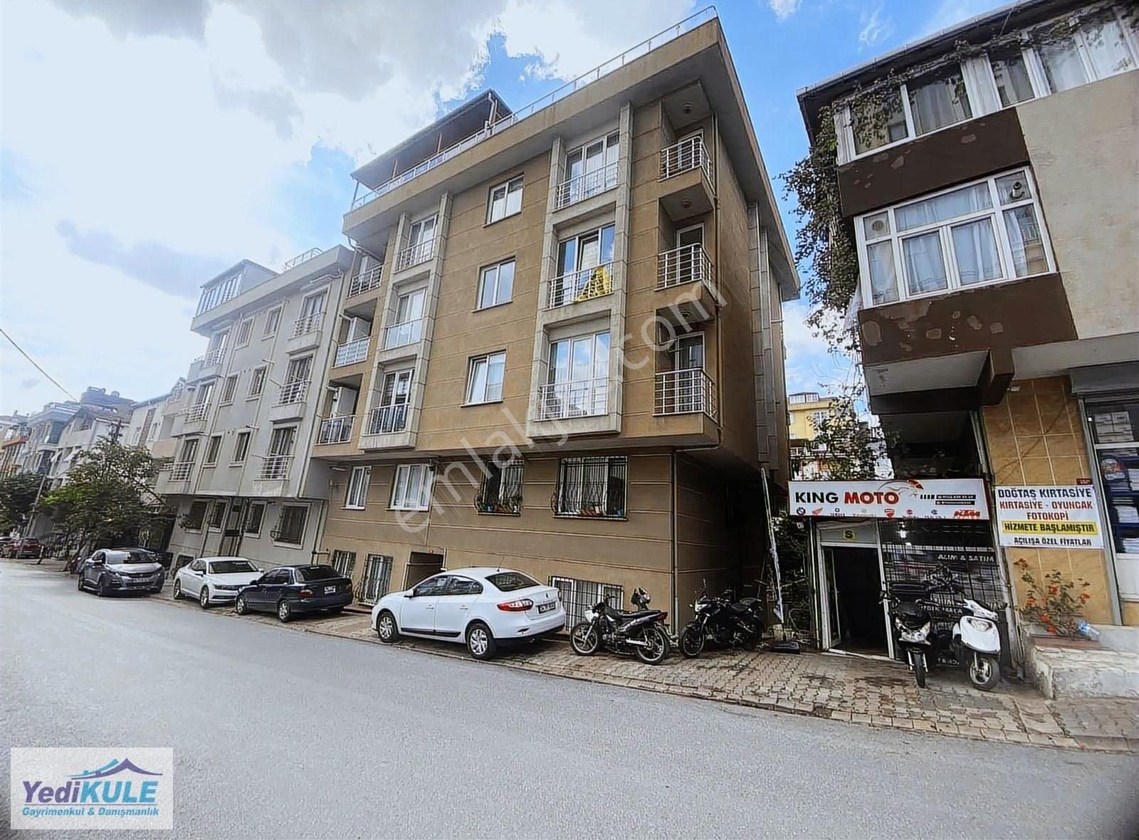 Finans-mrkz-üskdr Üniv-cadde Üzeri 1+1 Lüx Eşyalı Daire