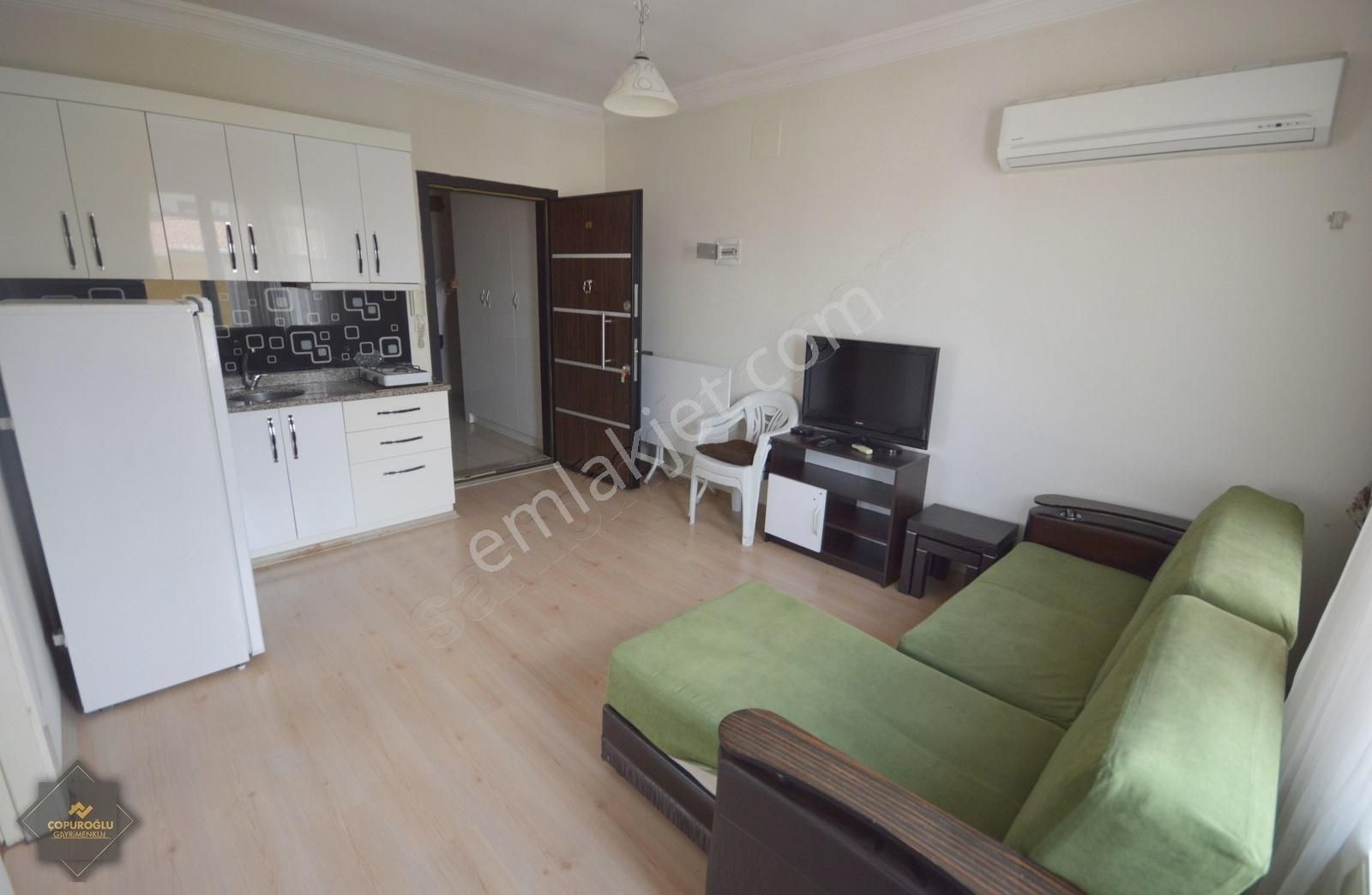 Binevler'de Ana Cadde Üzerinde Eşyalı 1+1 Kiralık Daire