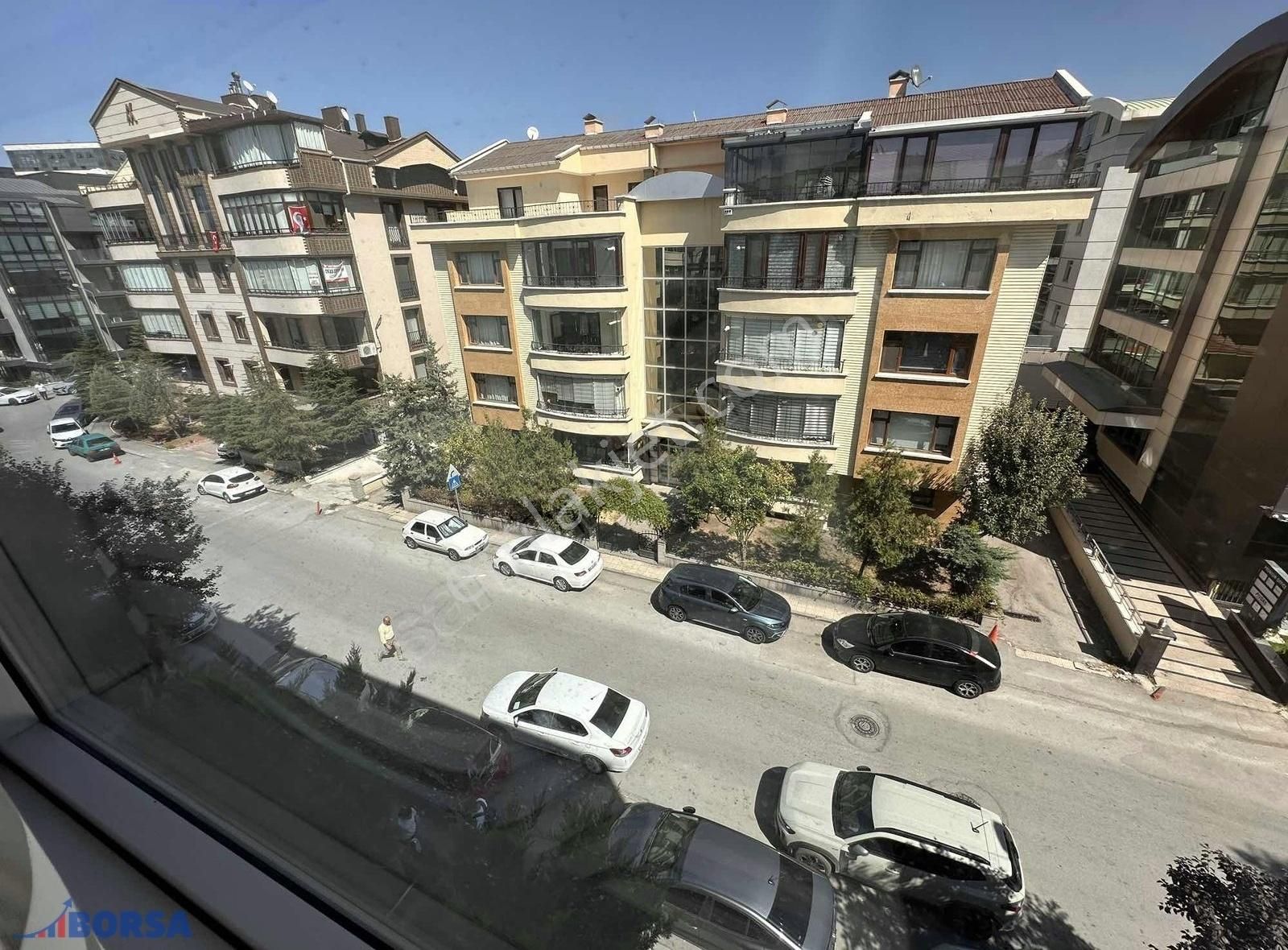 Mustafa Kemal Mah. Saruhan Plaza'da Kdv'li Kiralık İş Yeri