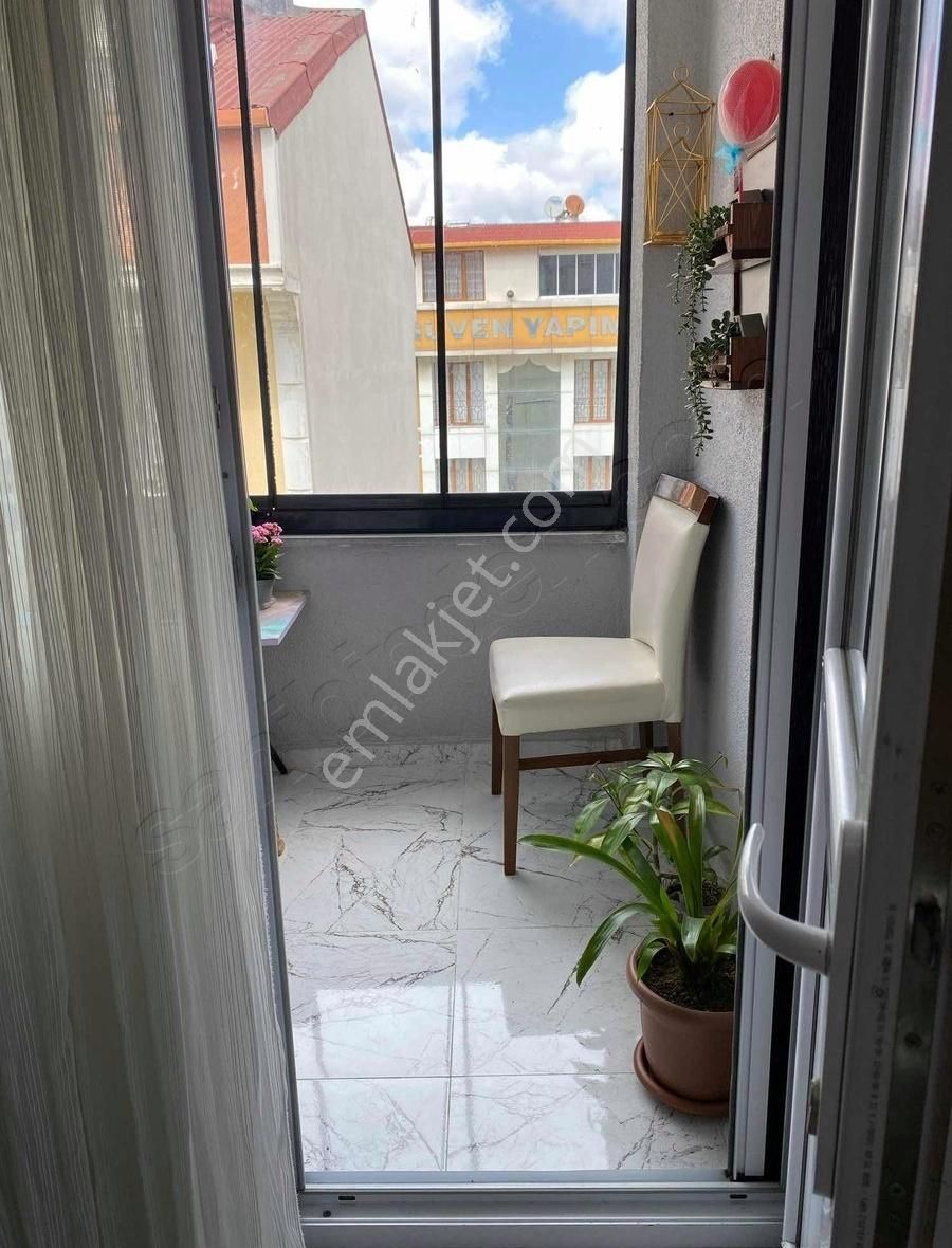 Anadolu Mahallesi Cadde Üzeri 3+1 Kat Mülkiyetli 4 Yıllık