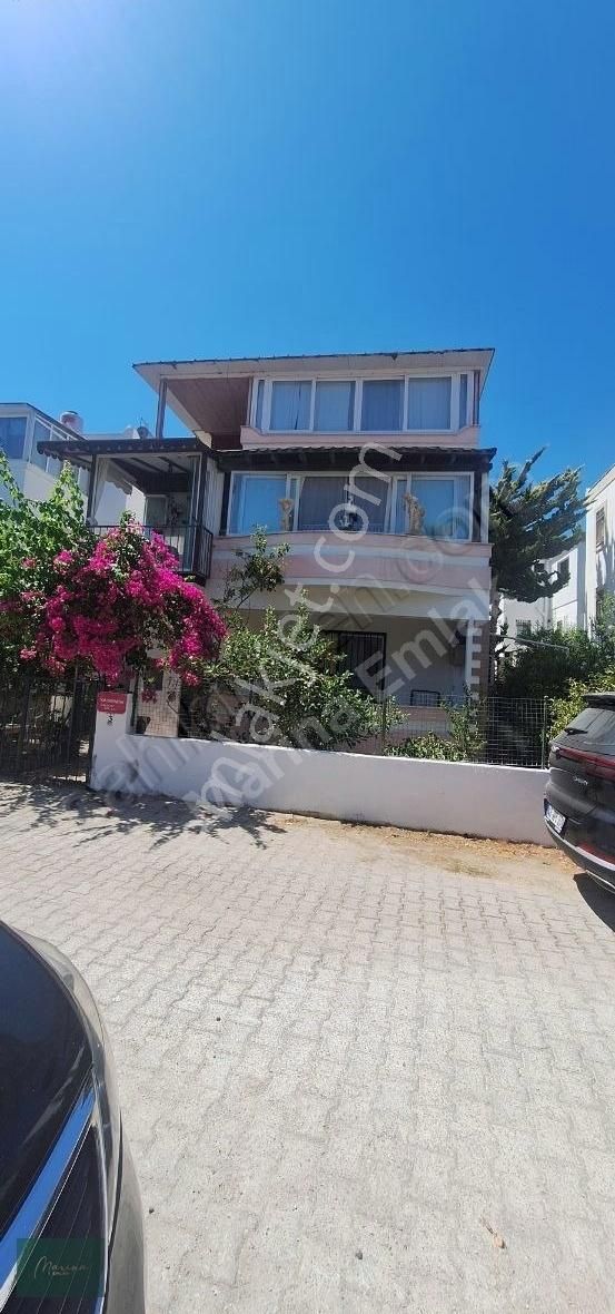Marina Emlak'tan Turgutreis Merkezi Satılık Tek Tapuda 2 Daire