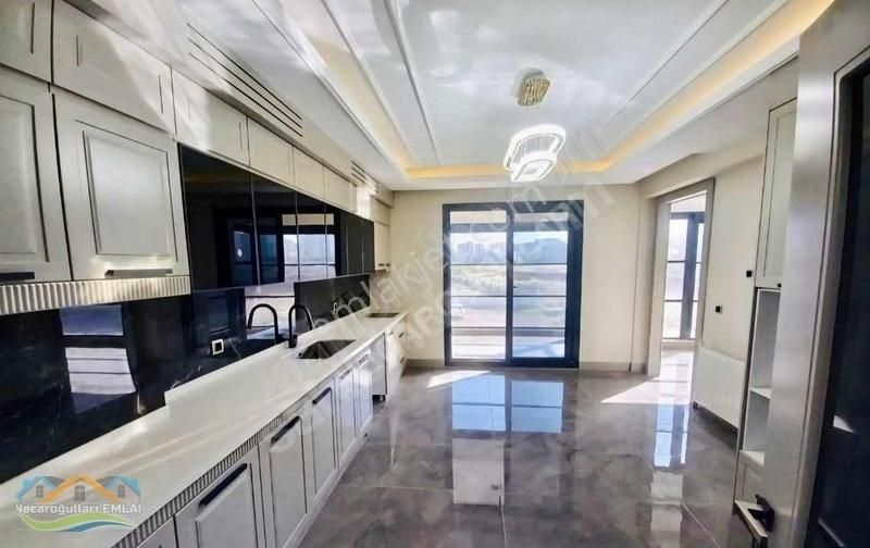 Necaroğullarından Winston Avm Civarı Ultra Lüks Daire