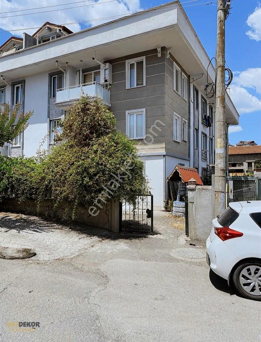 Başdekor Eşyallı Mavi Durak Yakın