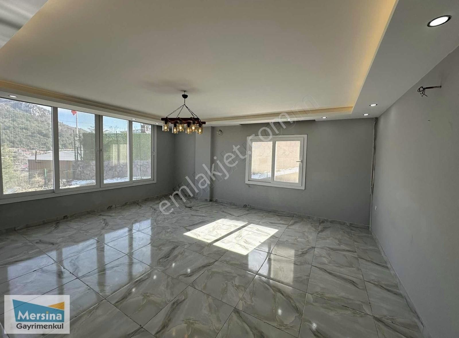 Fındıkpınarında Manzaralı Müstakil Villa Satılık - Görsel 12