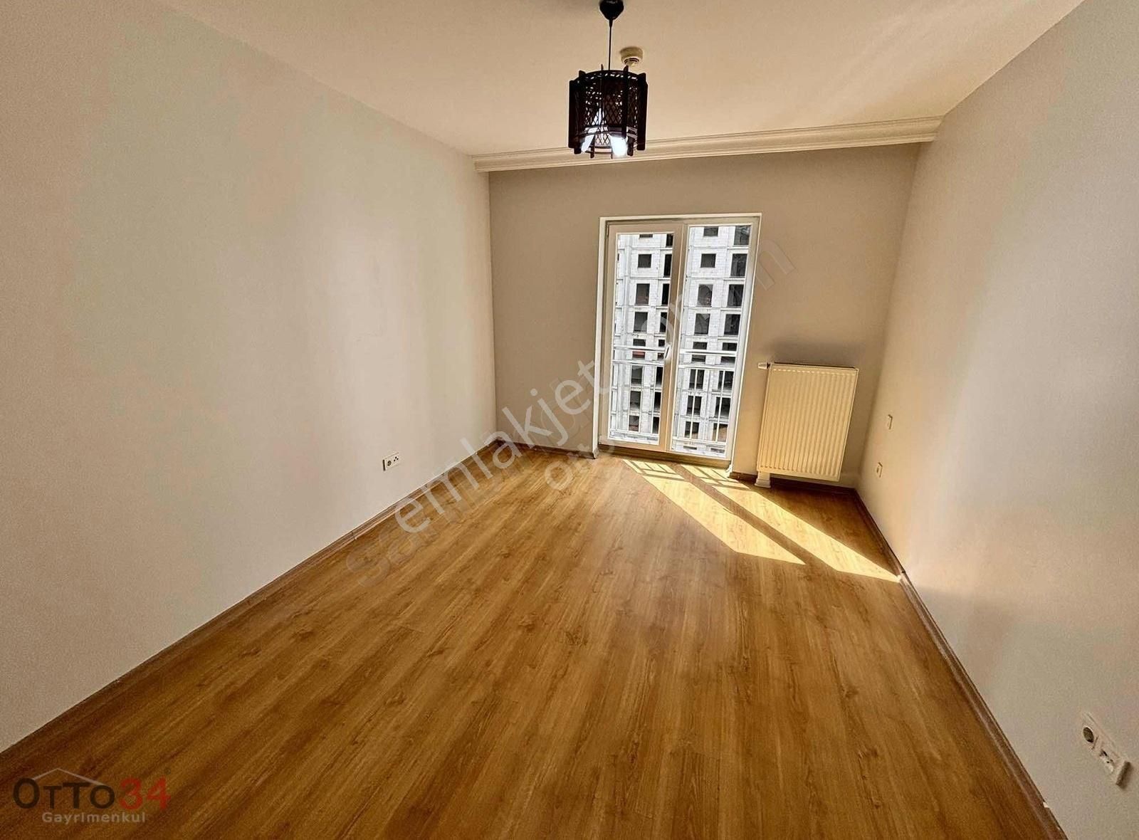 İnnovia 3.etap Ta 2.katta Havuz Cepheli Kiralık 3+1 Daire