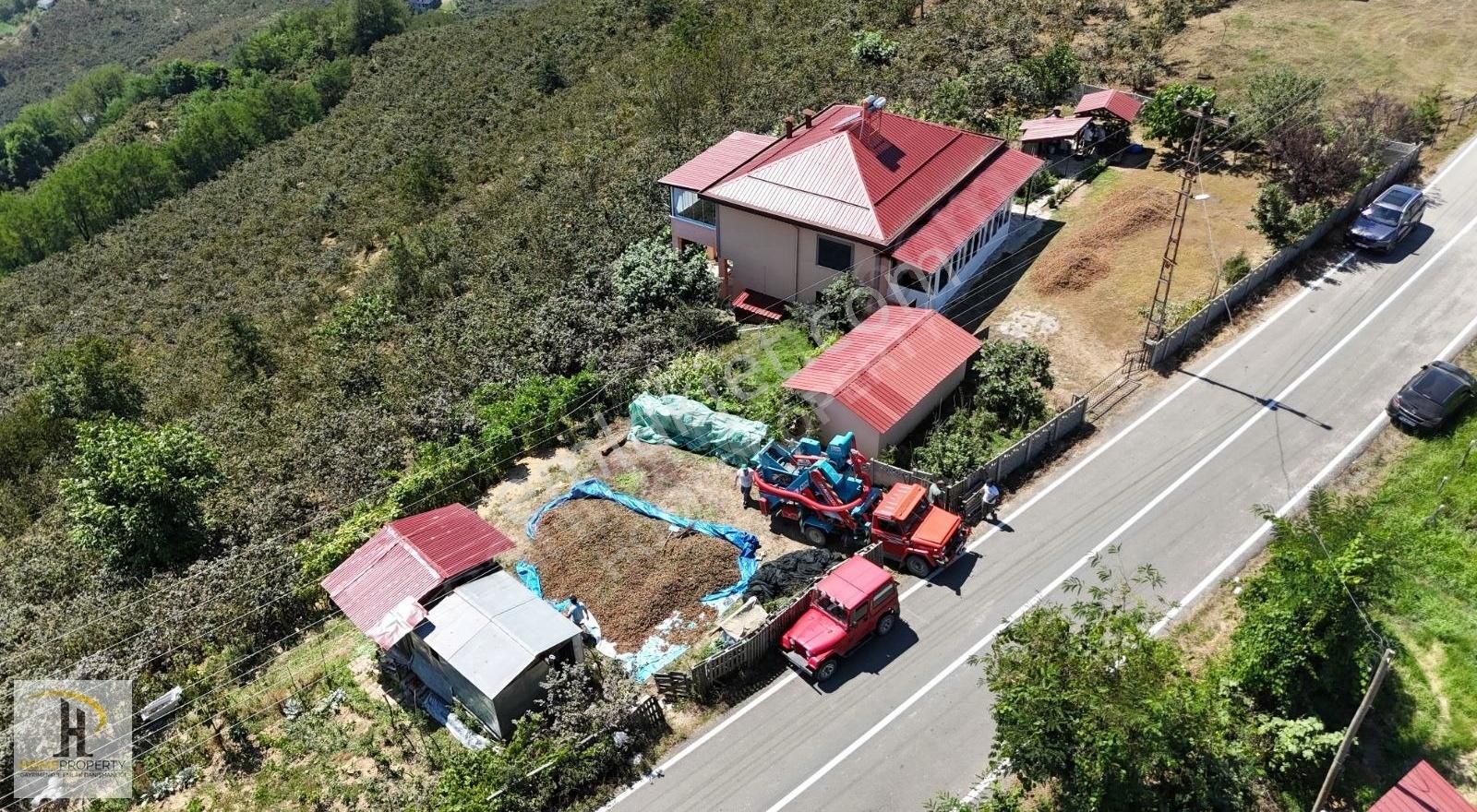 6.147 M2 Bahçe İçinde Kapalı Garajlı 2 Katlı Müstakilçiftlik Evi - Görsel 2