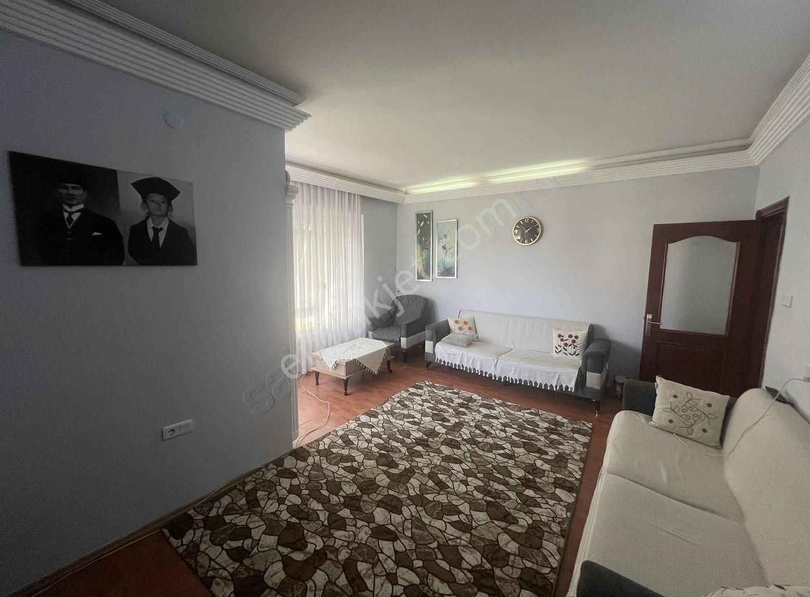 Saray Mah Atatürk Cad Satılık 3+1 Daire Ayrı Mutfak Denize 100m - Görsel 12