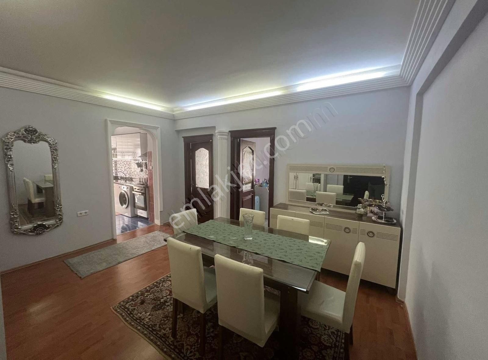 Saray Mah Atatürk Cad Satılık 3+1 Daire Ayrı Mutfak Denize 100m - Görsel 9