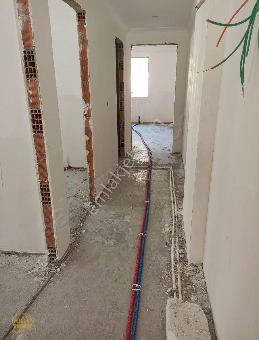 Kartal Petrol İş Mah.metro Yanı Dubleks Daire