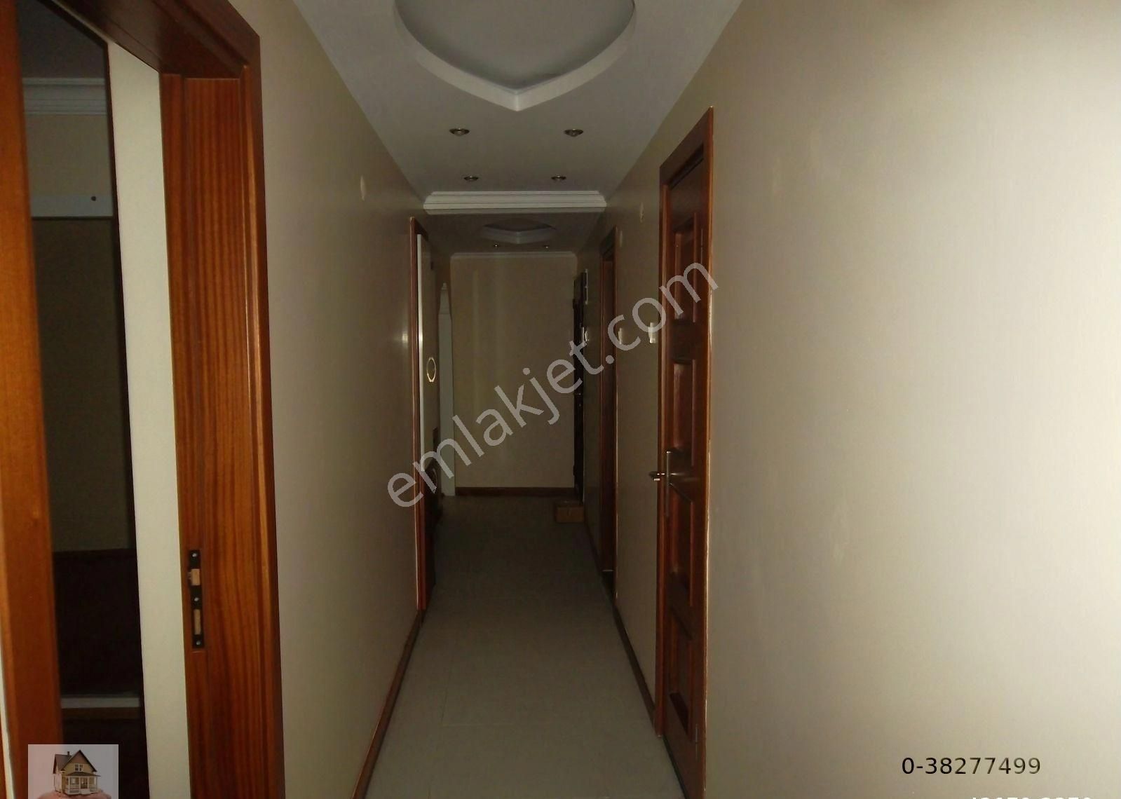 İnönü Caddesi Üzerinde - Görsel 11