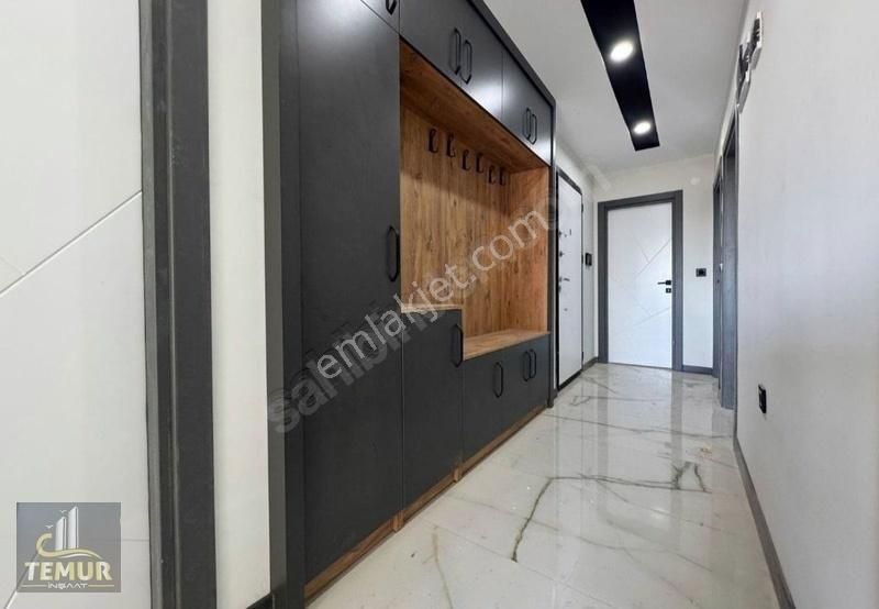 Fevzi Çakmakta Tramwaya Çok Yakın Sitede Arakat Sıfır 2+1 Daire - Görsel 10