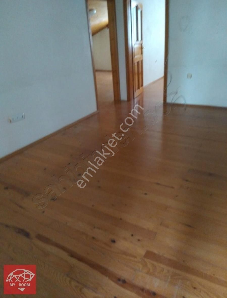 Ümraniye Parseller Mahallesinde 2+1 Kiralık Daire